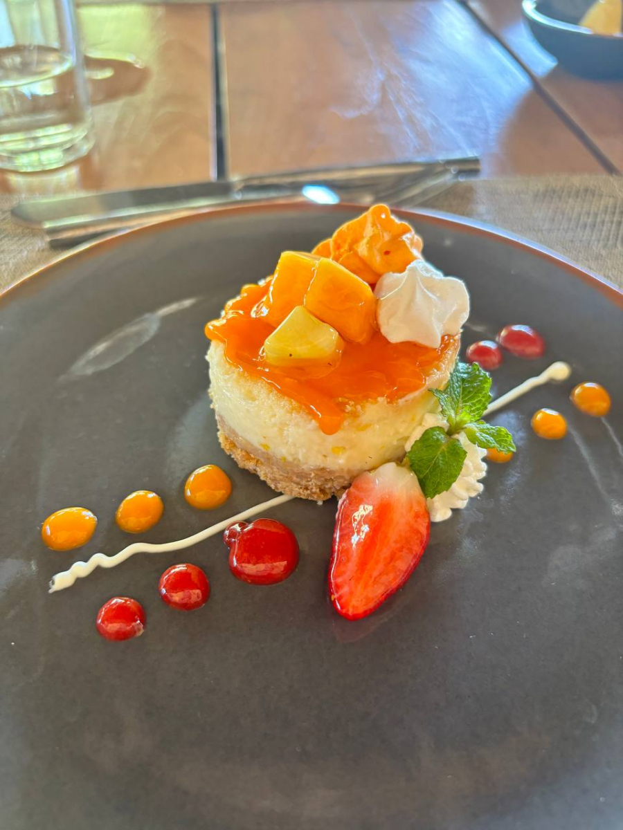 Вкусный десерт в Karpaha Sands